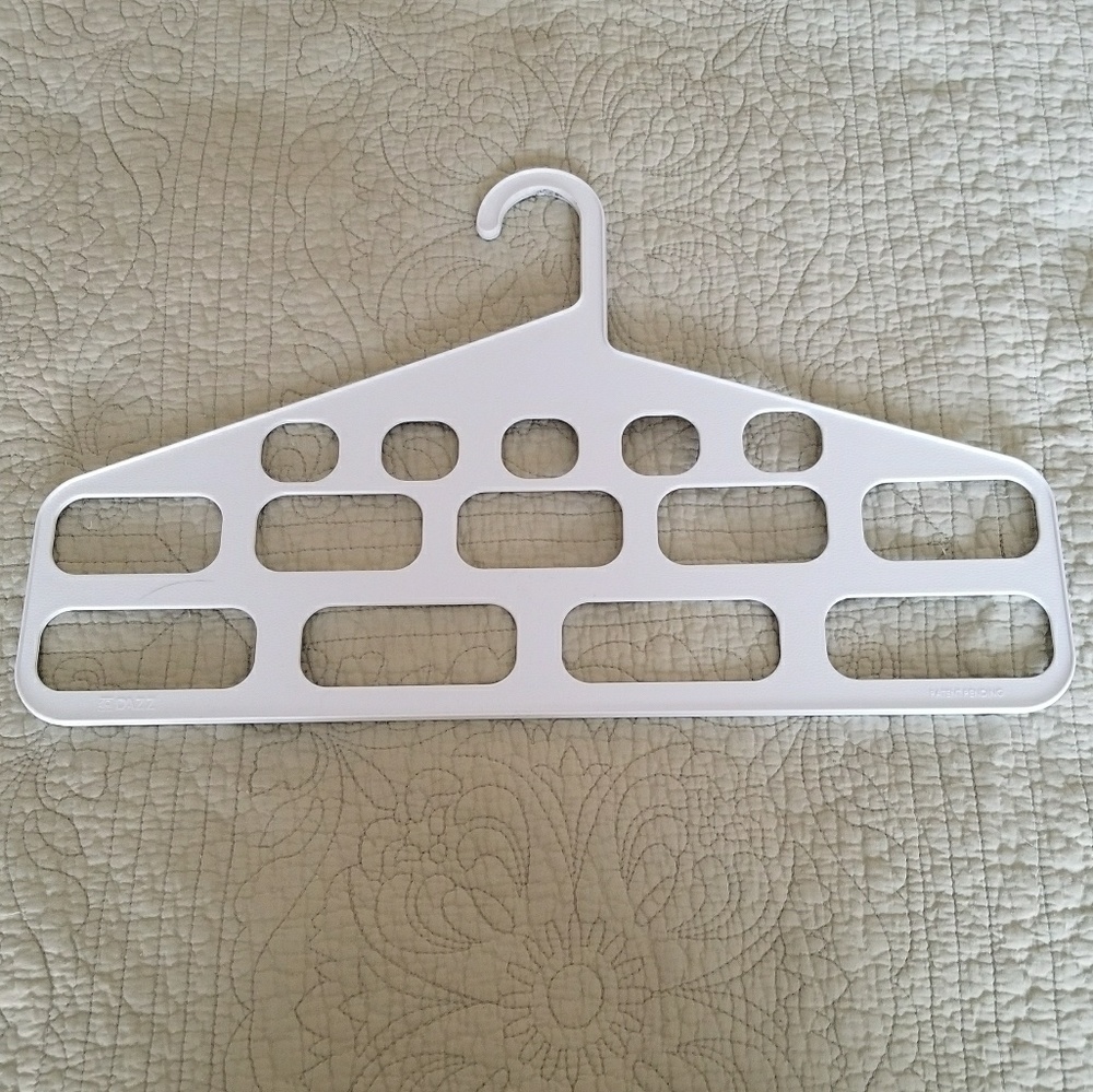 Scarf Hanger
